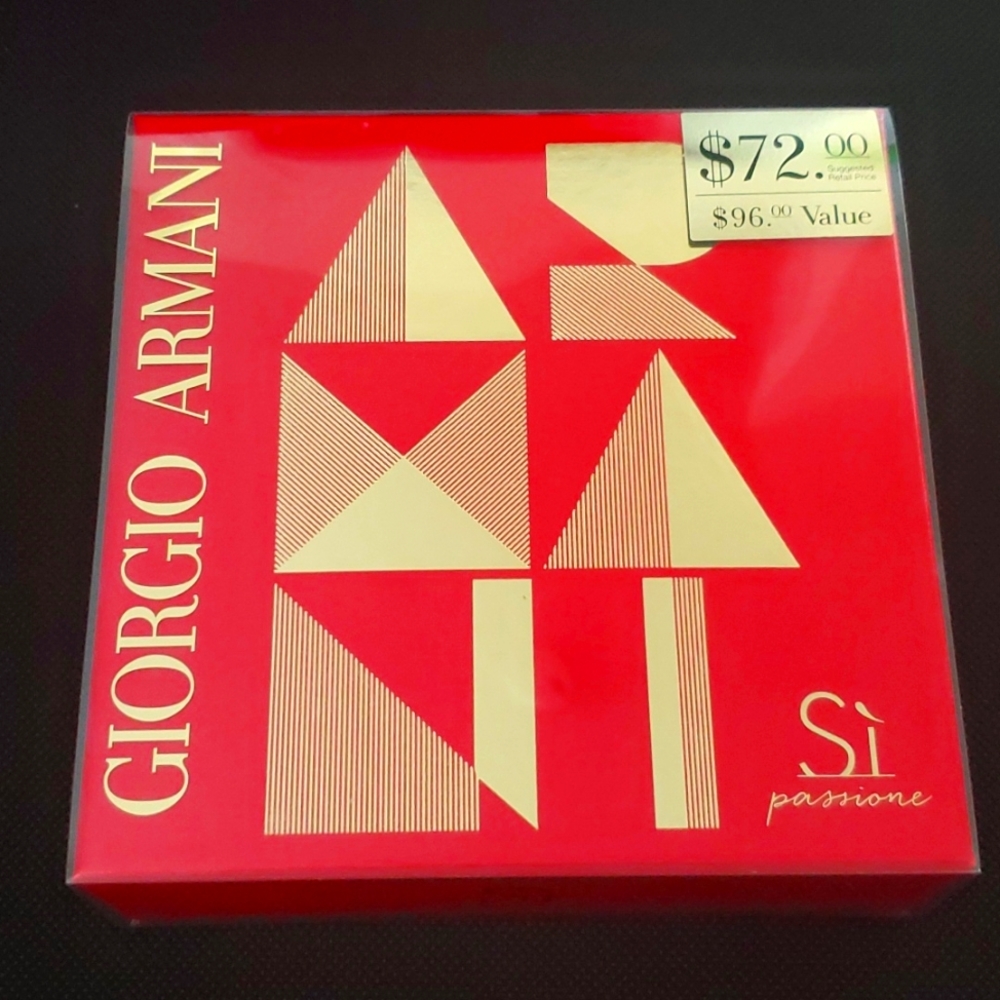 New Giorgio Armani Si Perfume Set